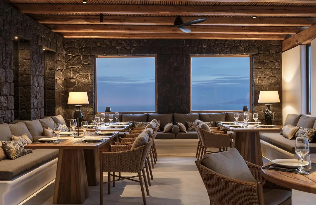 Nēro Boutique Hotel, Santorini