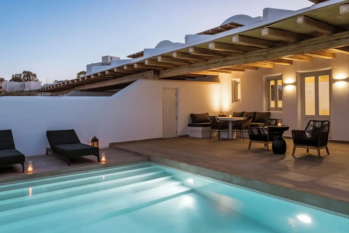 Executive Suite with Sea View and Swimming Pool