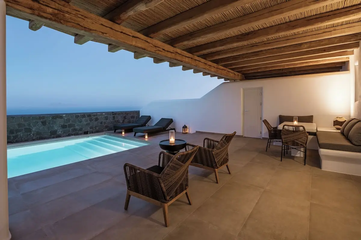 Executive Suite with Sea View and Swimming Pool