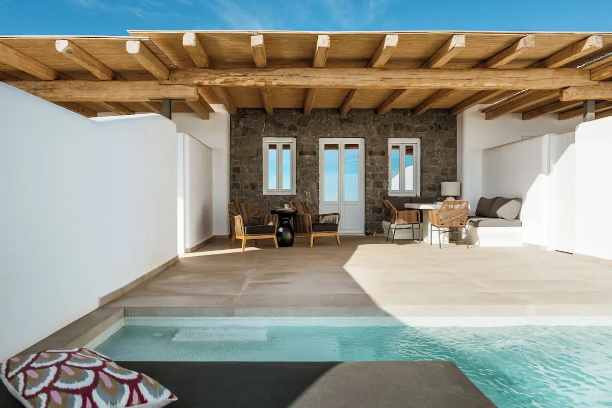 Executive Suite with Sea View and Swimming Pool