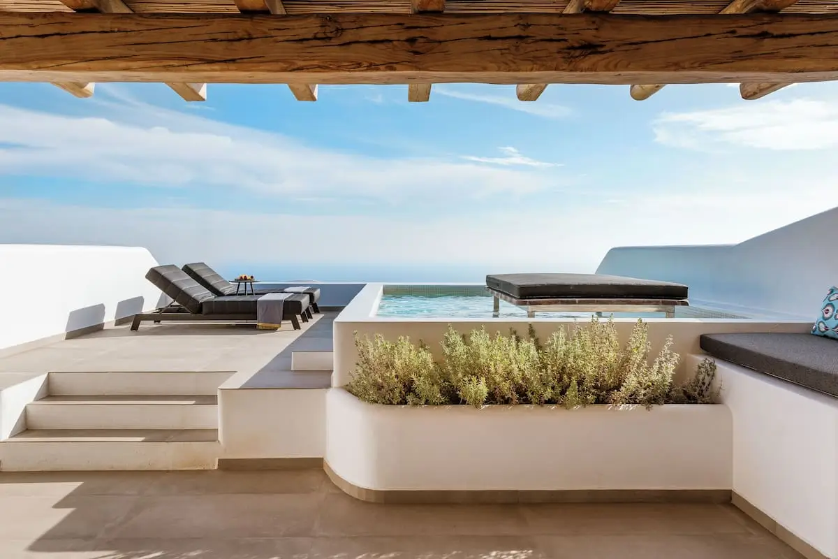 Grand Suite with Sea View and Heated Plunge Pool
