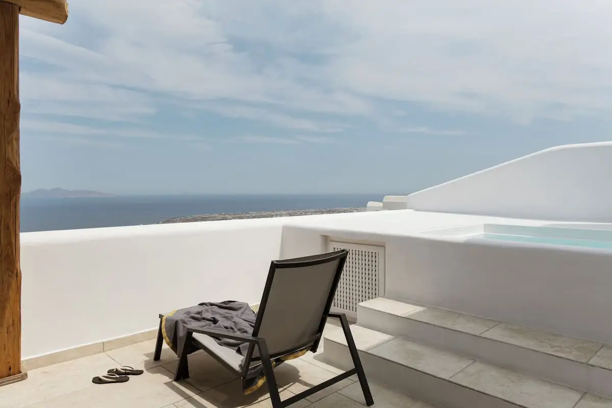 Honeymoon Suite with Sea View and Heated Plunge Pool