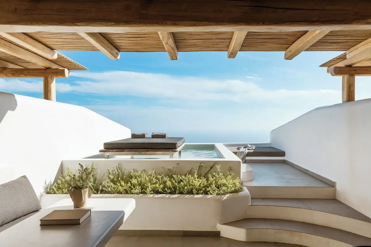 Superior Suite with Sea View and Heated Plunge Pool