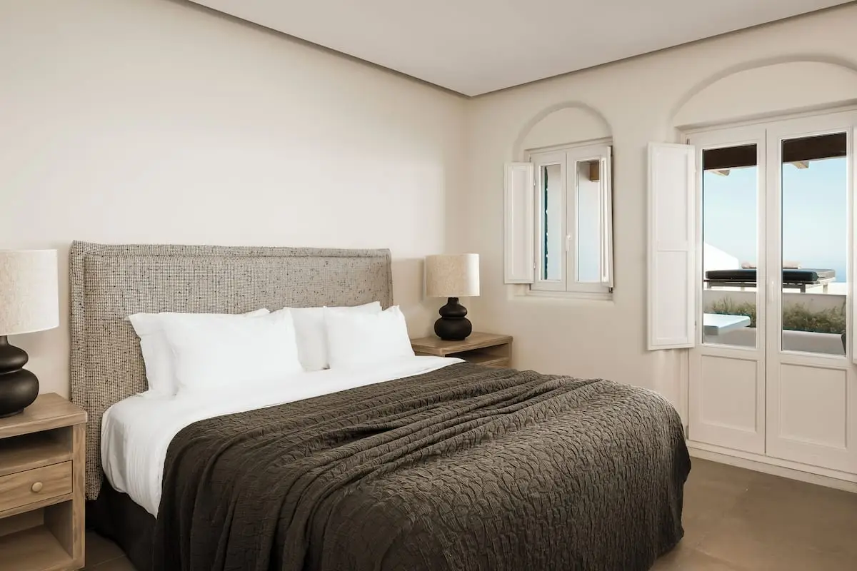 Superior Suite with Sea View and Heated Plunge Pool