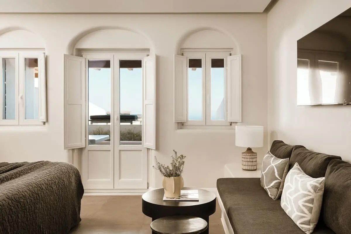 Superior Suite with Sea View and Heated Plunge Pool